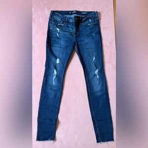 Women's Distressed Dark Blue Skinny Jeans